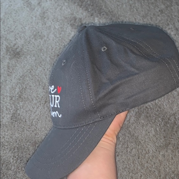 Baseball cap - Picture 2 of 2